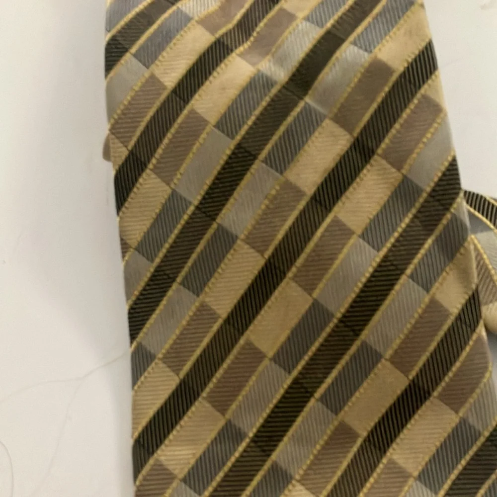 FINAL MARKDOWN Men’s Jim Thompson tie